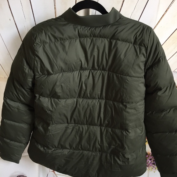NWT PESTO GREEN LULULEMON WEIGHTLESS WONDER JACKET - Picture 6 of 8